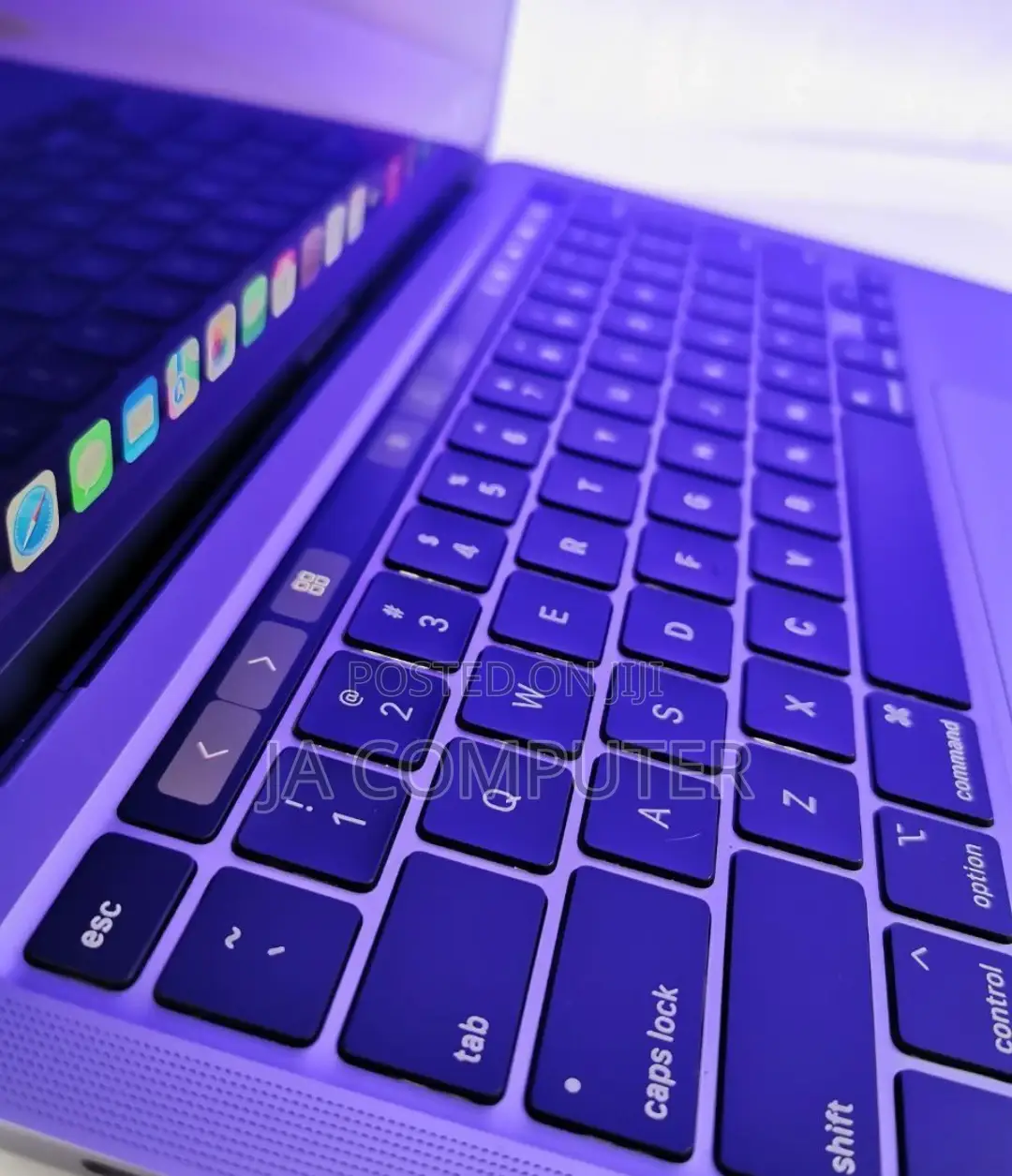 New Laptop Apple MacBook Pro 2019 16GB Intel Core I7 SSD 256GB