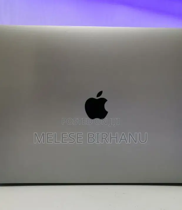 New Laptop Apple MacBook Pro 2019 16GB Intel Core I7 SSD 256GB