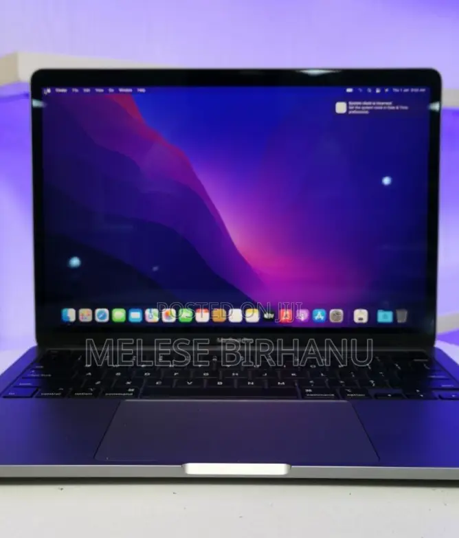 New Laptop Apple MacBook Pro 2019 16GB Intel Core I7 SSD 256GB