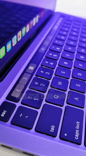 New Laptop Apple MacBook Pro 2019 16GB Intel Core I7 SSD 256GB