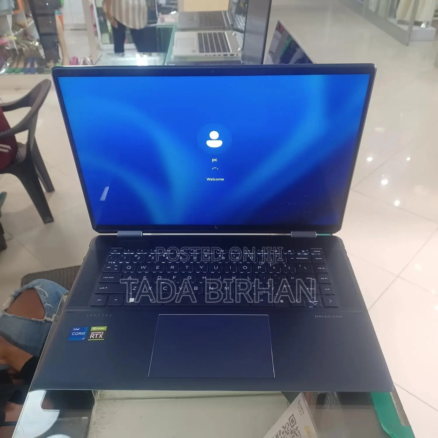 New Laptop HP Spectra 13 16GB Intel Core i7 SSD 1T