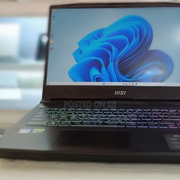 New Laptop MSI Pulse GL66 16GB Intel Core I7 SSD 1T