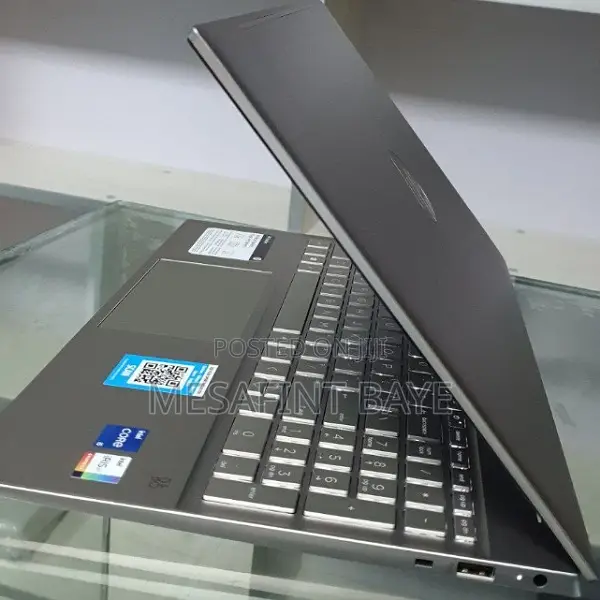 New Laptop HP Stream Notebook 16GB Intel Core I5 SSD 512GB