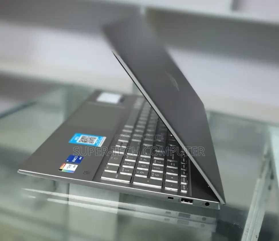 New Laptop HP Stream Notebook 16GB Intel Core I5 SSD 512GB