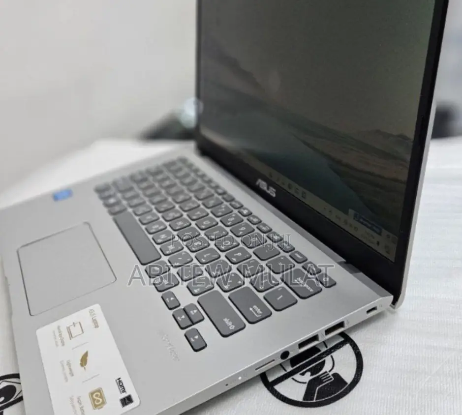 New Laptop Asus VivoBook E403NA 4GB Intel Celeron SSD 256GB