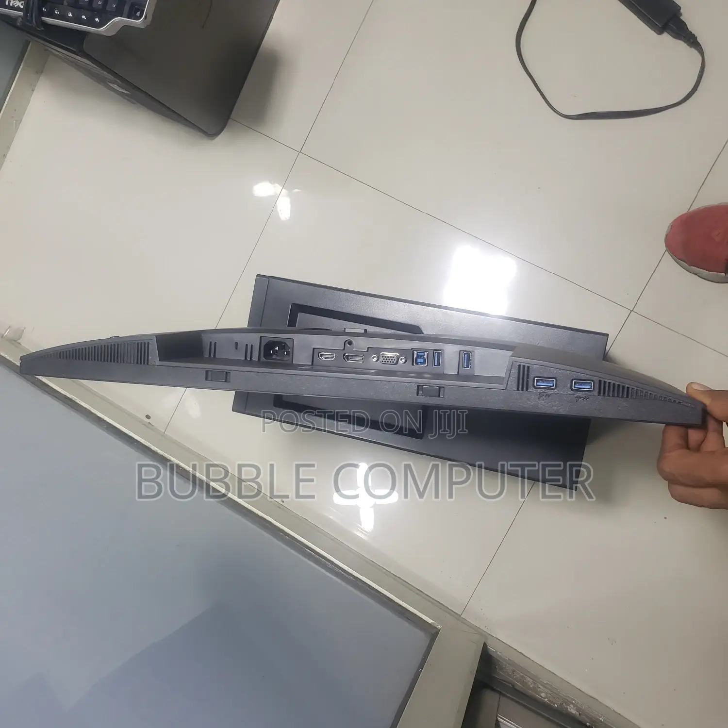 Full HD 24 Inch FRAMELESS MONITOR