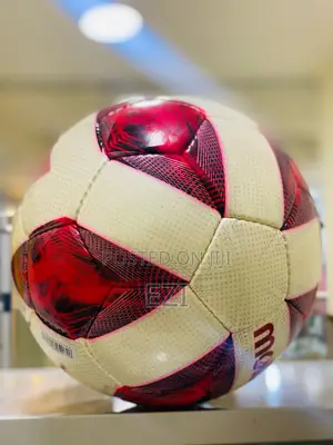 Tubeless Molten 3200 Footballs