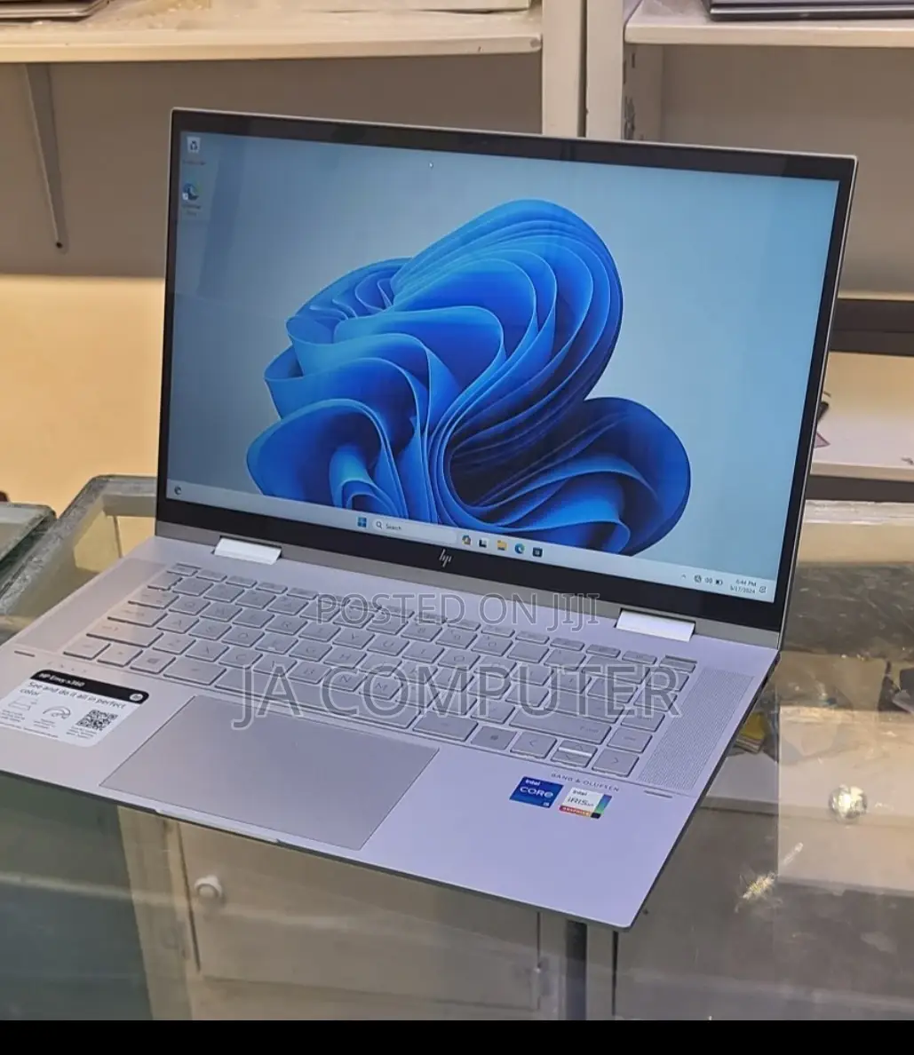 New Laptop HP Envy X360 16GB Intel Core I5 SSD 1T