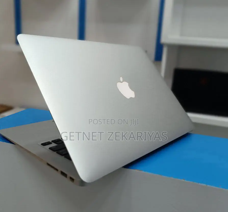 New Laptop Apple MacBook Air 2015 4GB Intel Core I5 SSD 128GB