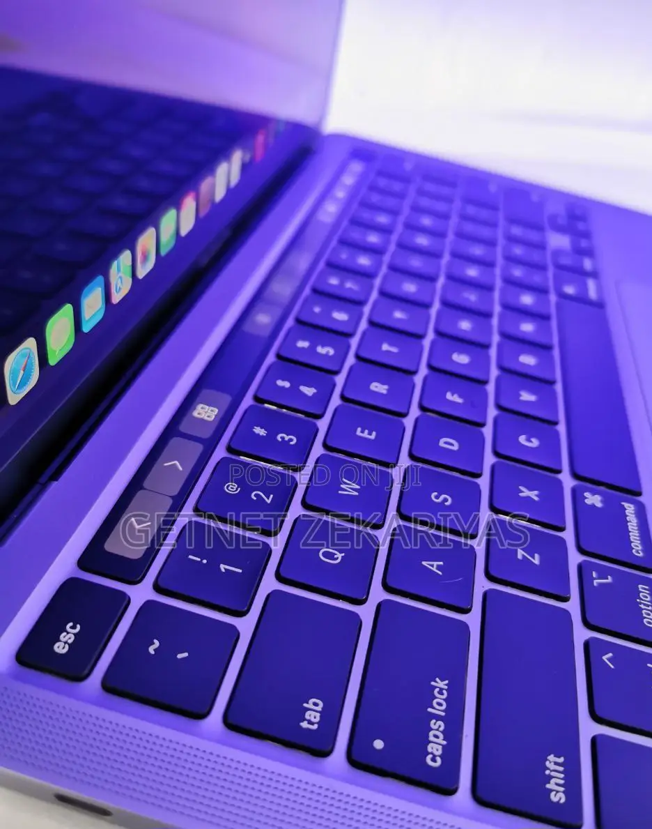 New Laptop Apple MacBook Pro 2019 16GB Intel Core I7 SSD 256GB