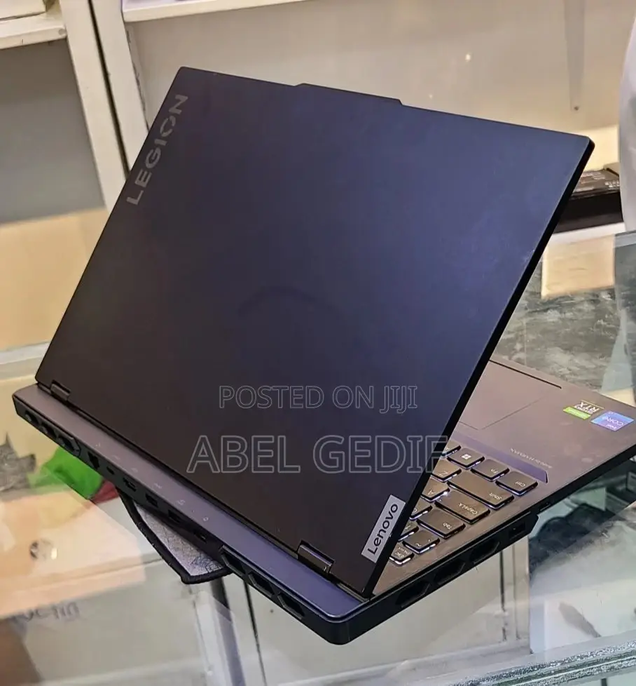 New Laptop Lenovo Legion 7 16GB Intel Core I7 SSD 1T