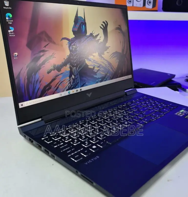 New Laptop HP Victus 15 16GB AMD Ryzen 5 SSD 1T