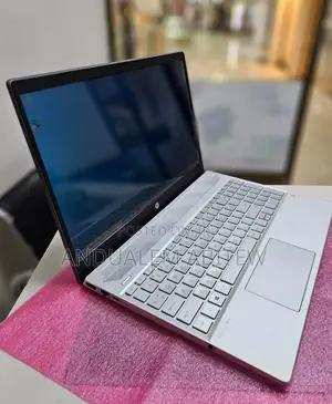 New Laptop HP Pavilion 15 8GB Intel Core I7 SSD 1T