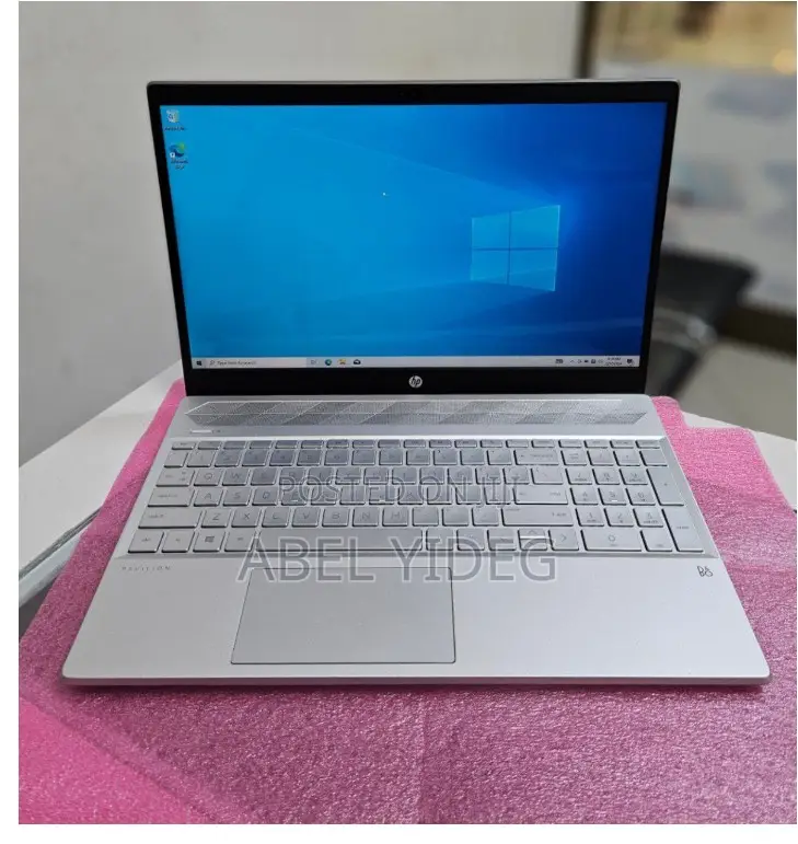 New Laptop HP Pavilion 15 8GB Intel Core I7 SSD 1T
