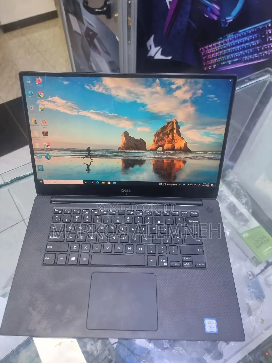 New Laptop Dell Precision 5550 32GB Intel Core I9 SSD 512GB