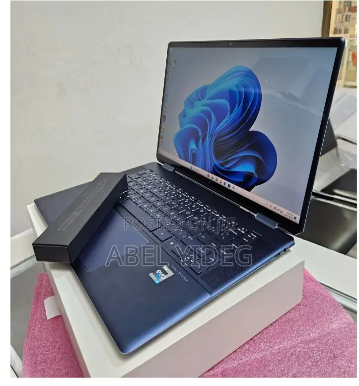 New Laptop HP Spectre X360 16GB Intel Core I7 SSD 1T