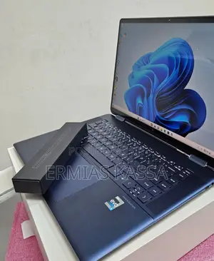 New Laptop HP Spectre X360 15t 16GB Intel Core I7 SSD 1T