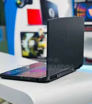 Laptop MSI Katana 15 16GB Intel Core I7 SSD 512GB