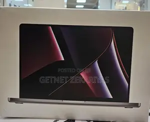 Photo - New Laptop Apple MacBook Pro 2022 M2 16GB Apple M2 SSD 512GB