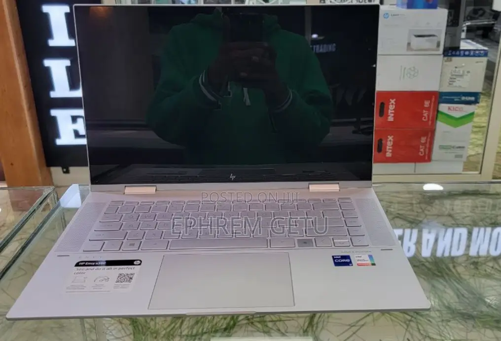 New Laptop HP Envy X360 16GB Intel Core I7 SSD 512GB