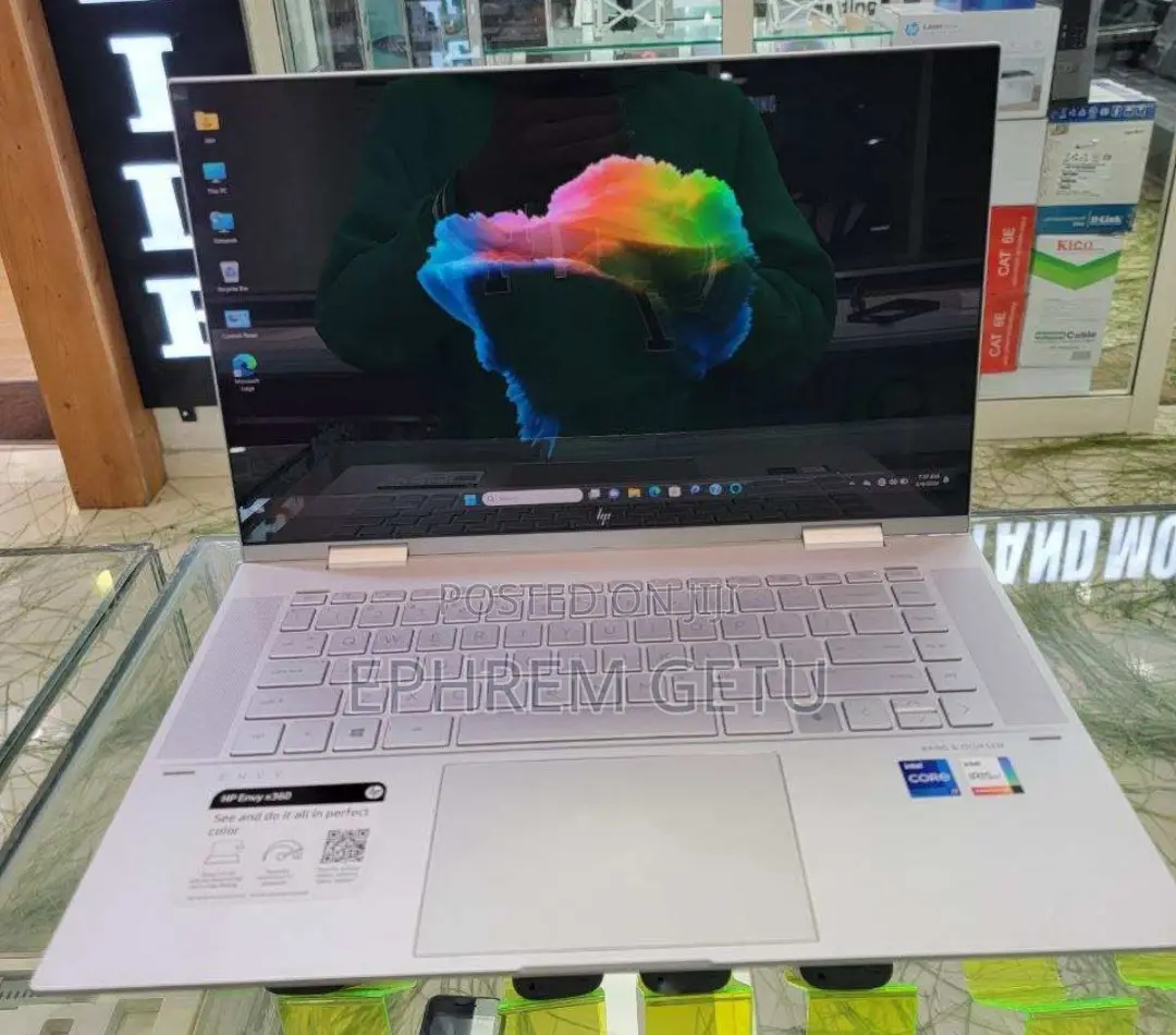 New Laptop HP Envy X360 16GB Intel Core I7 SSD 512GB