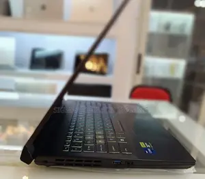 New Laptop MSI GF63 16GB Intel Core I7 SSD 1T