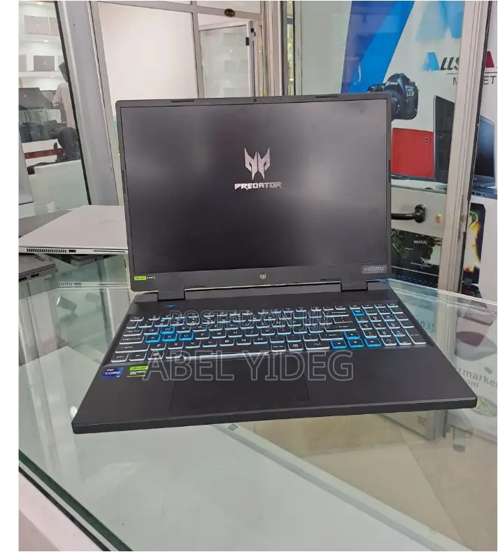 New Laptop Acer Predator Helios 300 16GB Intel Core I9 SSD 1T