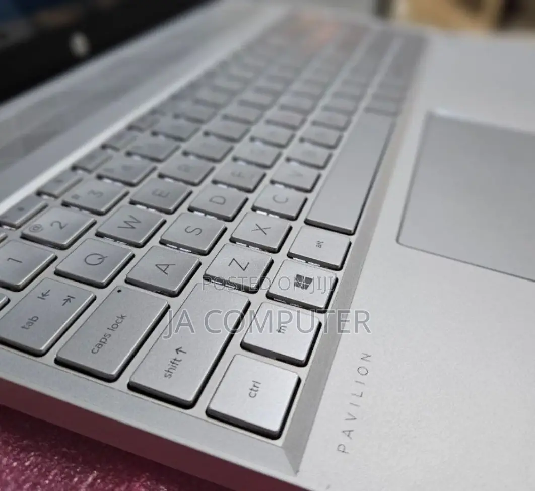 New Laptop HP Pavilion 15 8GB Intel Core I7 HDD 1T