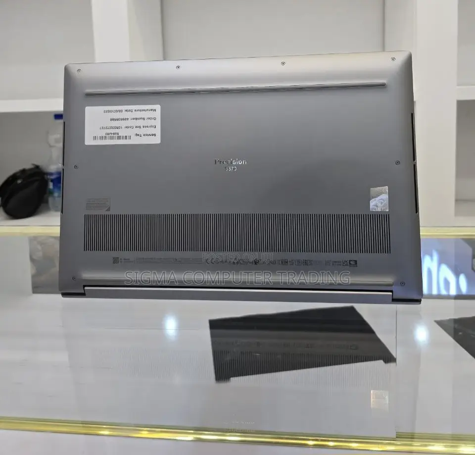 New Laptop Dell Precision 5570 64GB Intel Core I7 SSD 1T