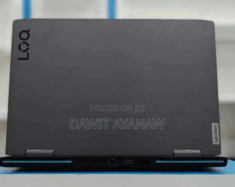 New Laptop Lenovo 8GB AMD Ryzen 7 SSD 512GB
