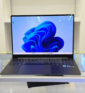 New Laptop Samsung 16GB Intel Core I7 SSD 1T