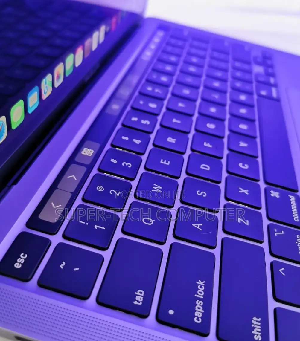 New Laptop Apple MacBook Pro 2019 16GB Intel Core I7 SSD 256GB