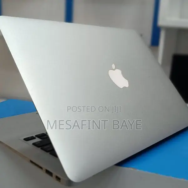 New Laptop Apple MacBook Air 4GB Intel Core I5 SSD 128GB