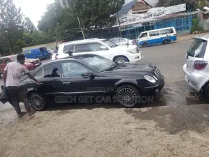 Mercedes-Benz E200 2008 Black