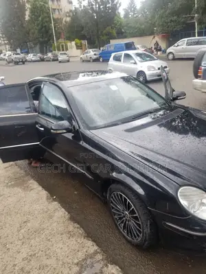 Mercedes-Benz E200 2008 Black