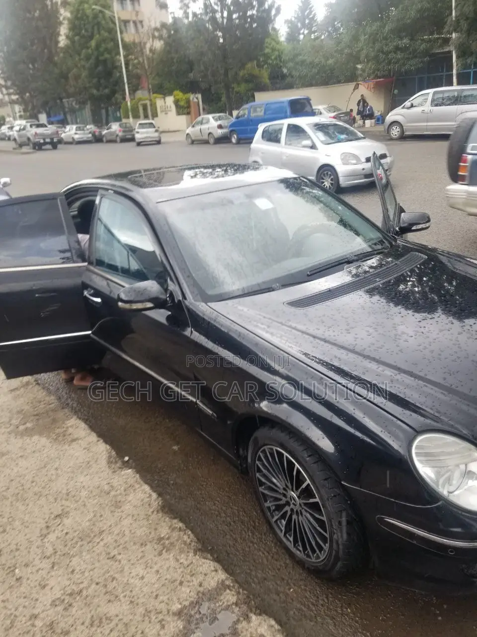 Mercedes-Benz E200 2008 Black