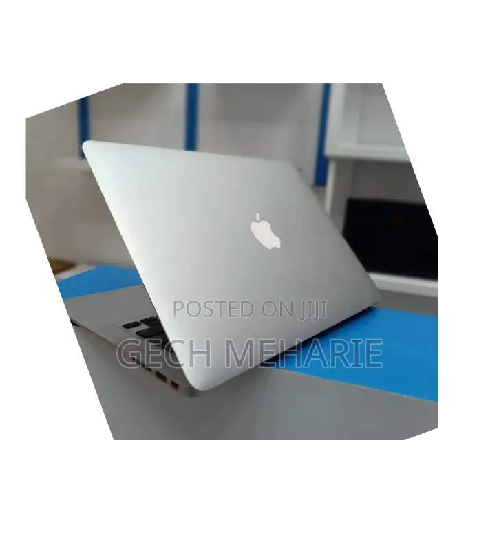 New Laptop Apple MacBook 2015 4GB Intel Core I5 SSD 128GB