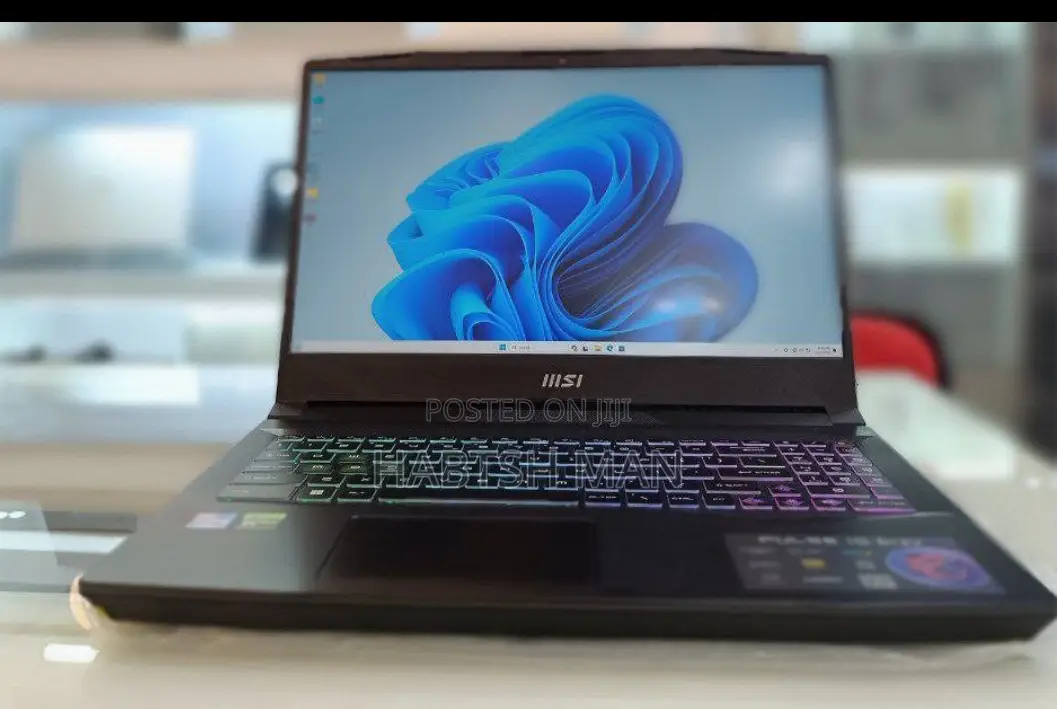 New Laptop MSI Pulse GL66 16GB Intel Core I7 SSD 1T