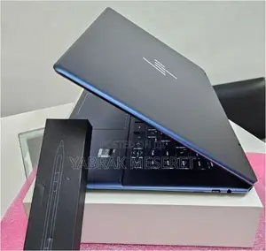 Photo - New Laptop HP Spectre 16GB Intel Core I7 SSD 1T