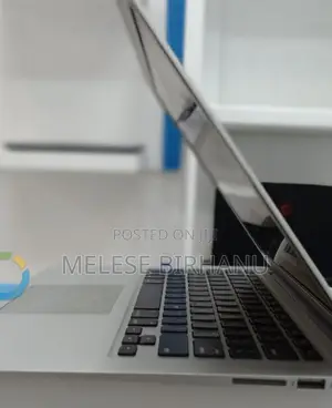 New Laptop Apple MacBook Air 2015 4GB Intel Core I5 SSD 128GB