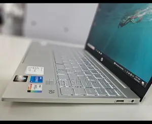 New Laptop HP Pavilion 13 16GB Intel Core I5 SSD 512GB