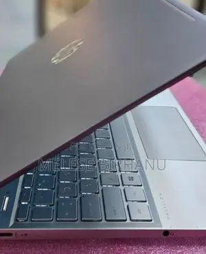 Photo - New Laptop HP Spectre X360 15 16GB Intel Core I7 SSD 1T