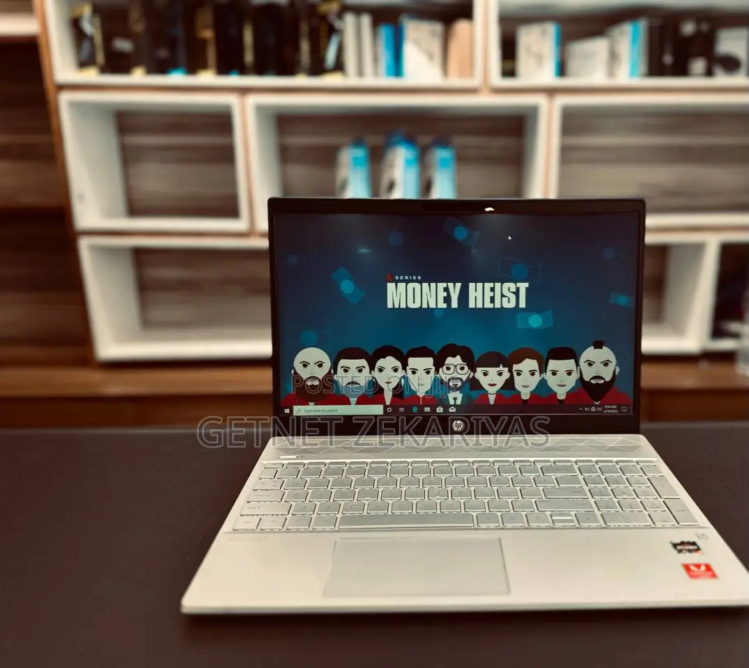 New Laptop HP Pavilion 15 8GB AMD Ryzen 3 HDD+SSD 128GB