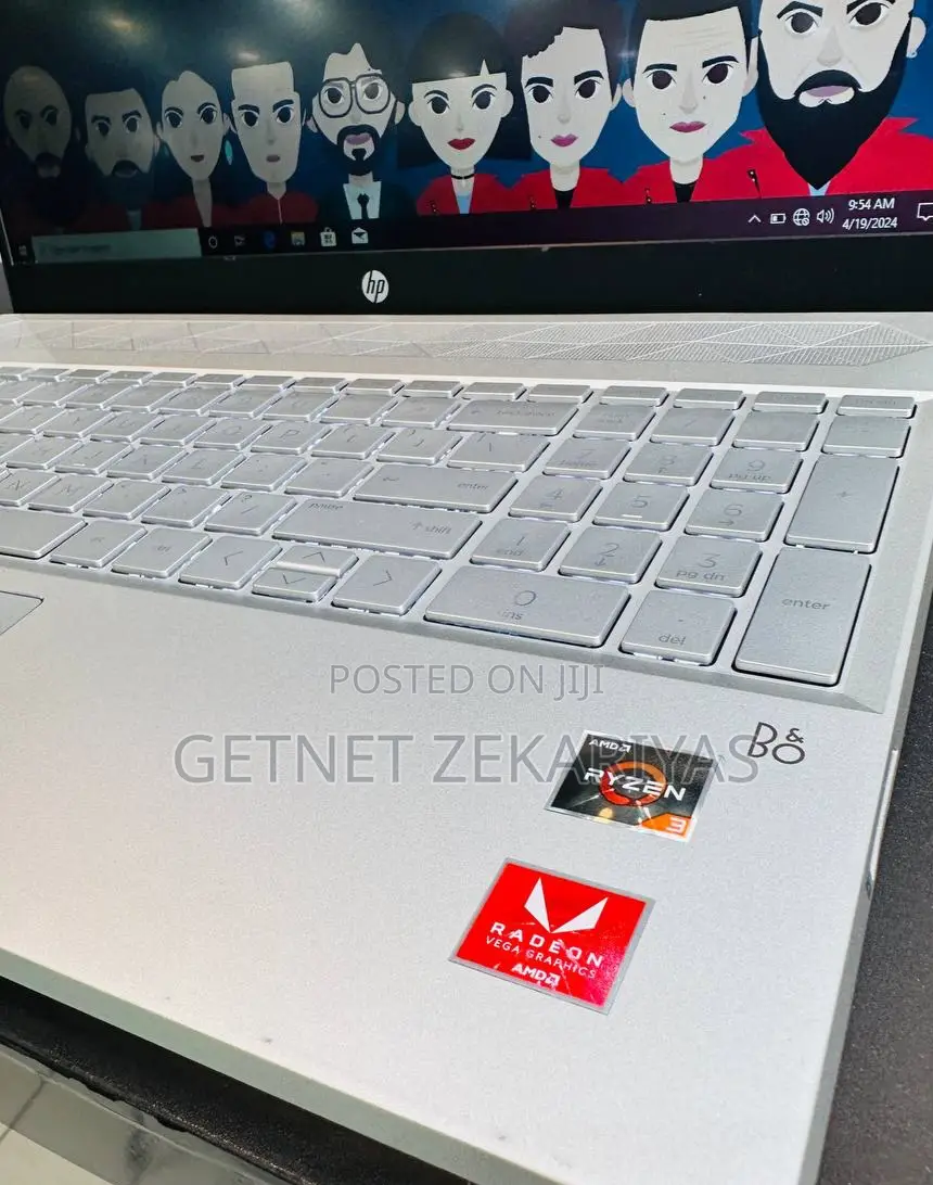 New Laptop HP Pavilion 15 8GB AMD Ryzen 3 HDD+SSD 128GB