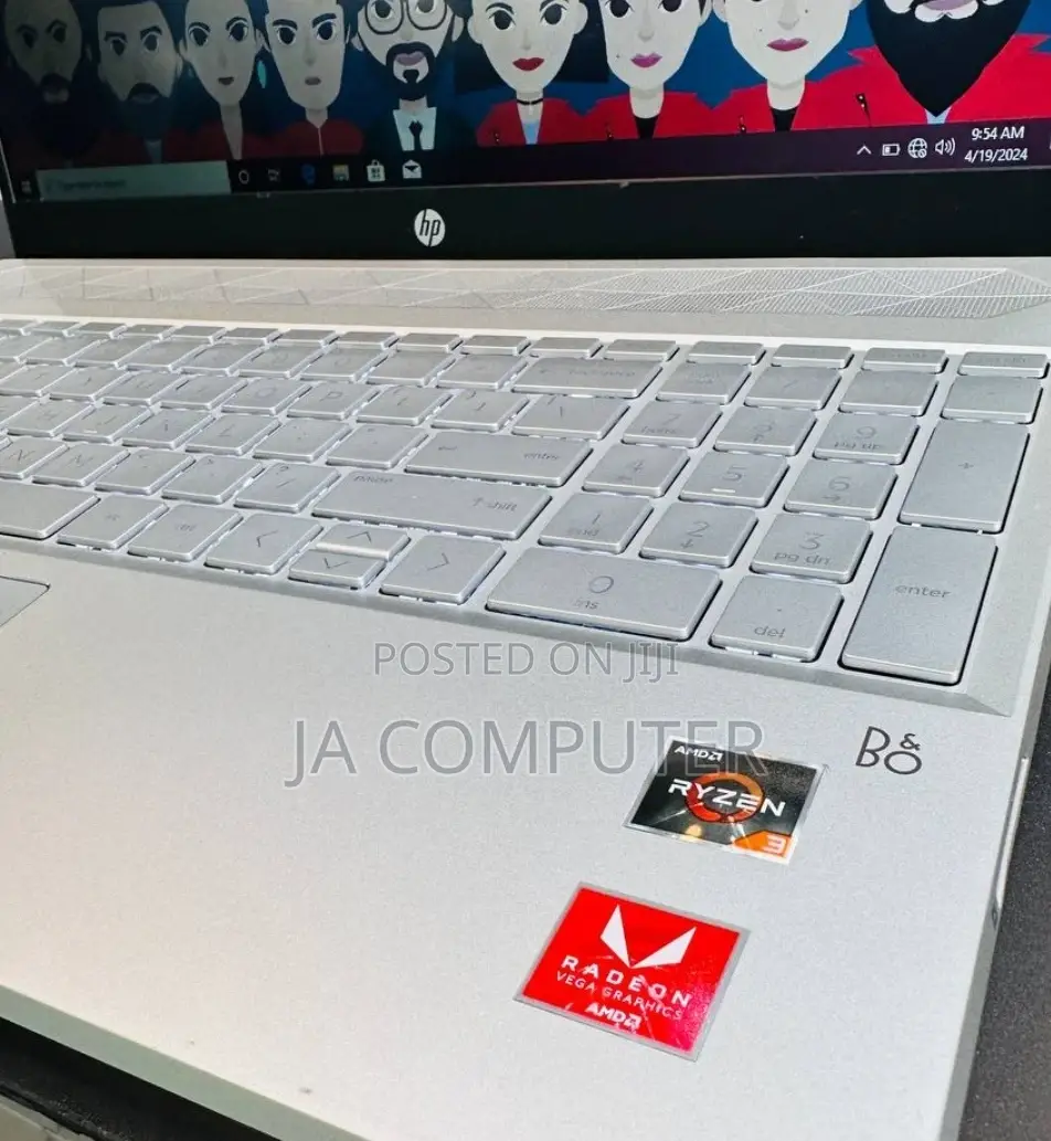 New Laptop HP Pavilion 15 8GB AMD Ryzen 3 HDD+SSD 640GB
