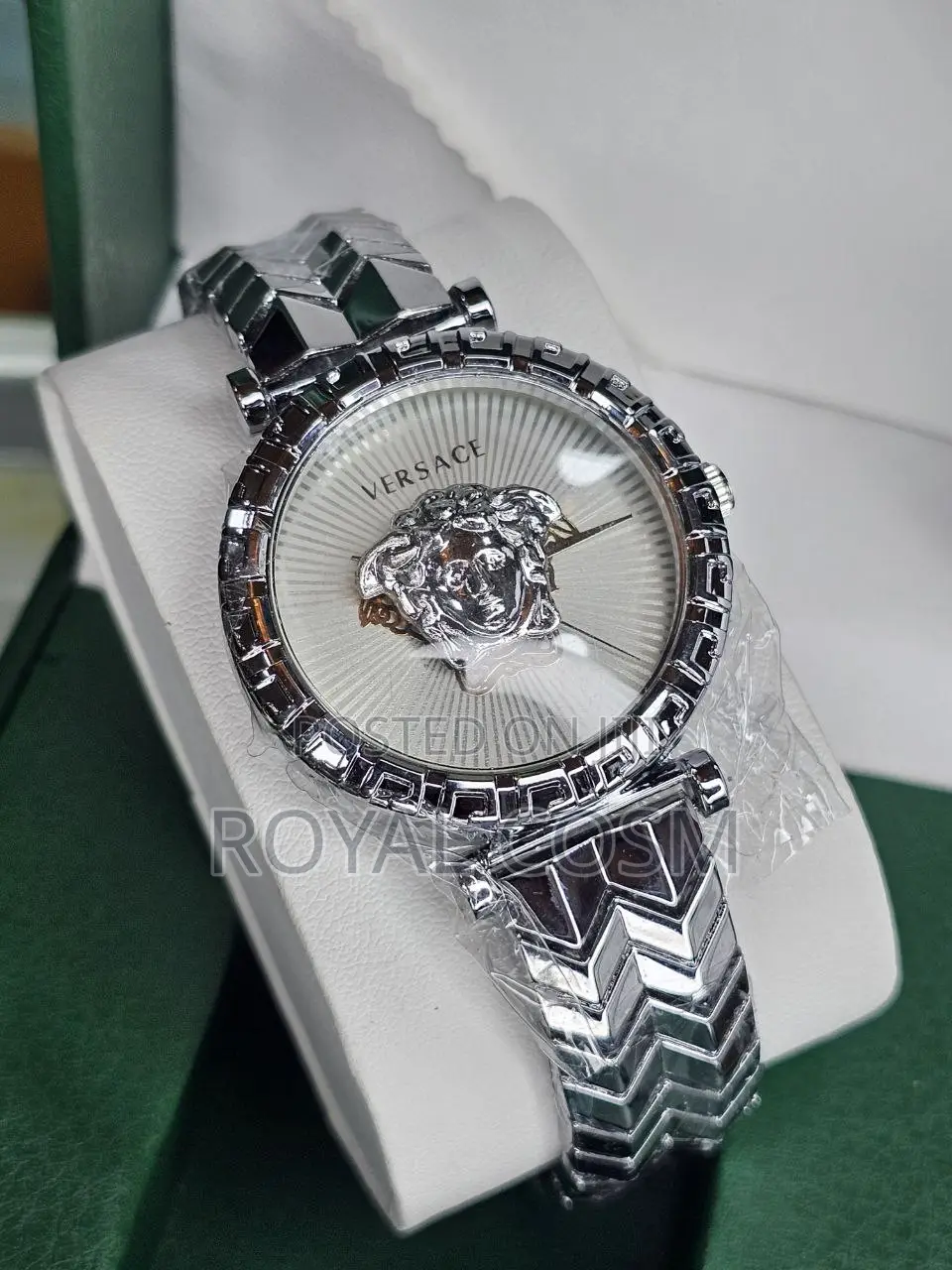 Elegant Varsace Watches for Women
