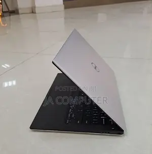 New Laptop Dell XPS 15 8GB Intel Core I7 SSD 512GB