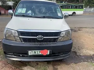 Toyota HiAce 2011 White