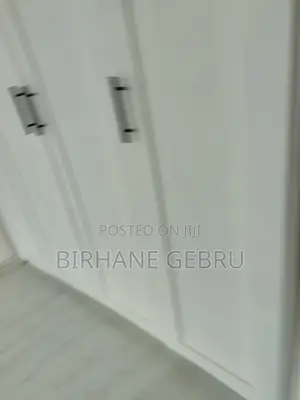 3bdrm House in Apartiment, Bole for rent