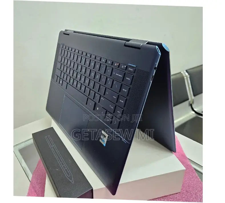 New Laptop HP Spectre X360 15 16GB Intel Core I7 SSD 1T